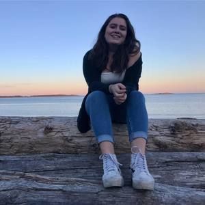 Meet your Posher, Maria